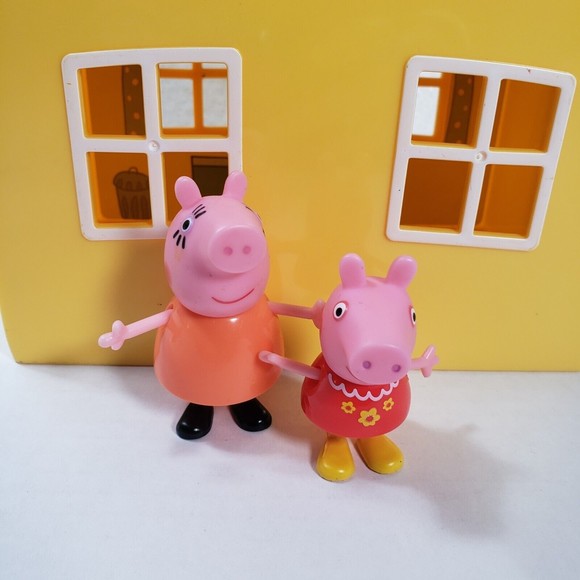 Peppa Pig House Set Toy with Mama Pig foldable Yellow and Red 12" tall - Picture 2 of 16